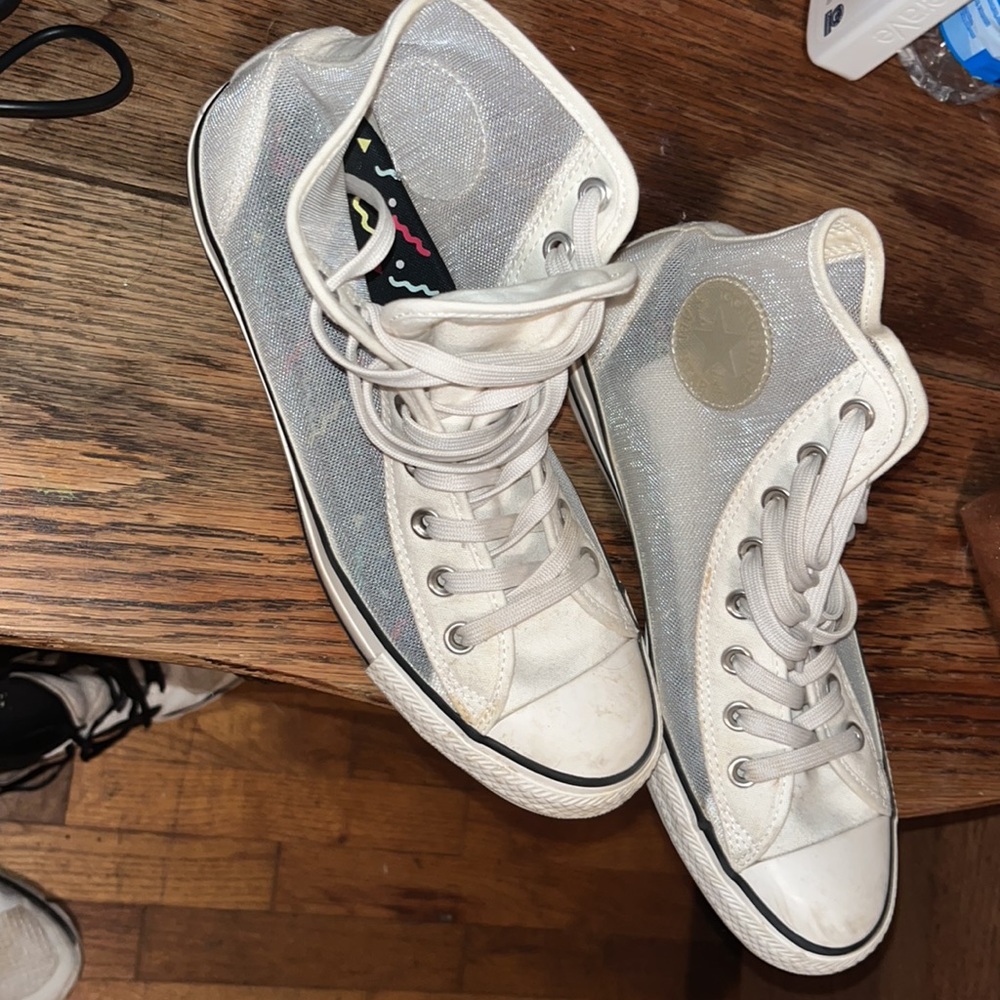Mesh Converse